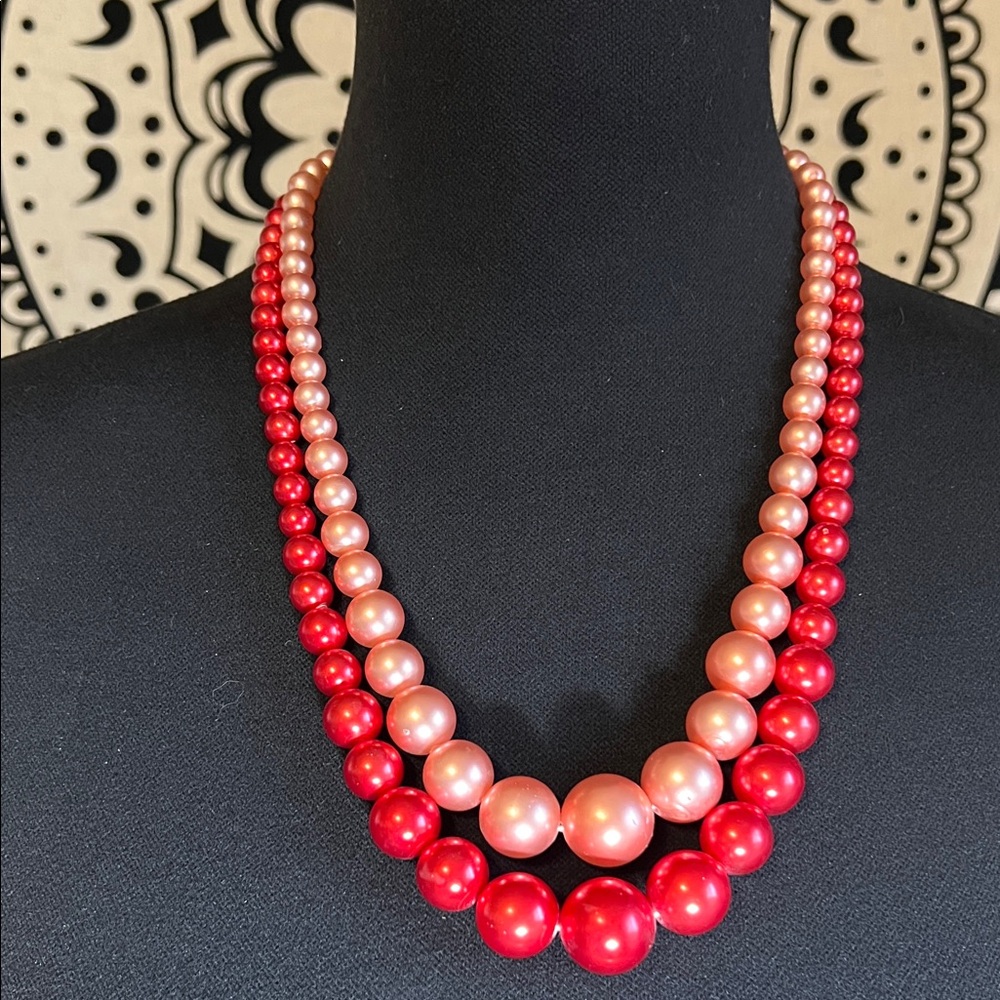 Vibrant Red and Pink Beaded Necklace 20” with 2 1/2” extension